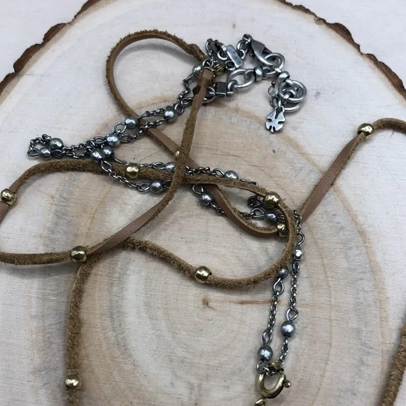 Lucky brand suede layered look charm pendant necklace free spirit festival. - Picture 4 of 5